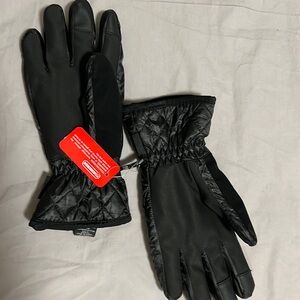 Water resistant gloves